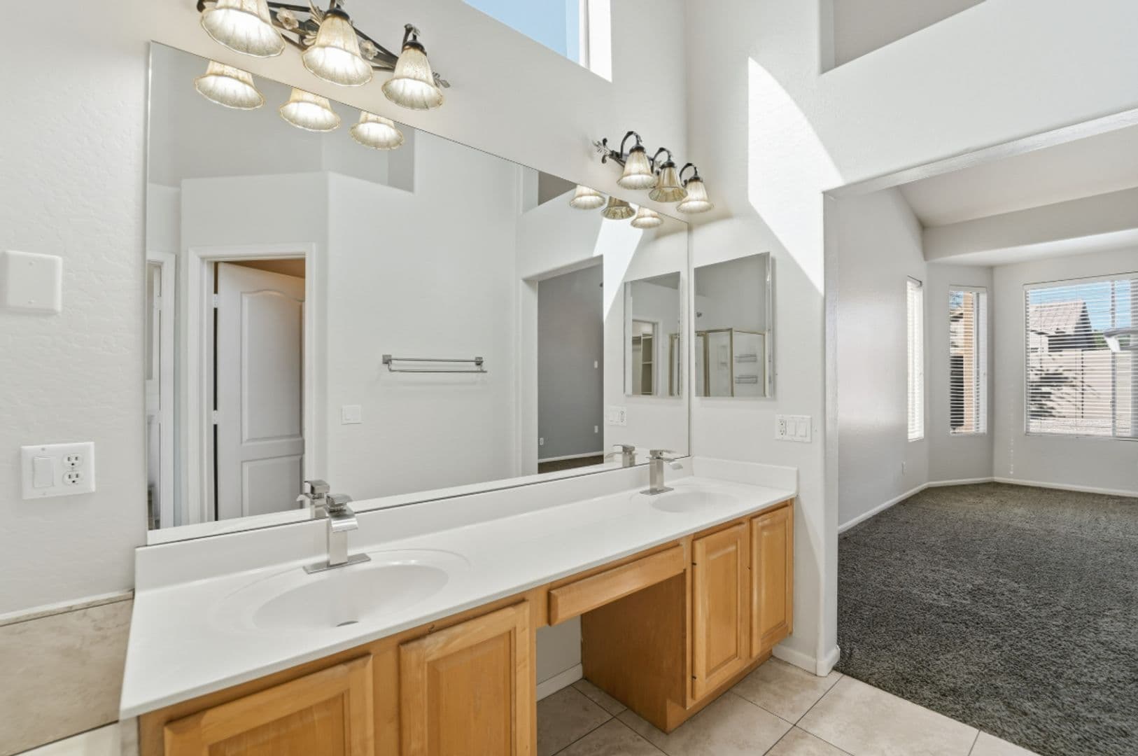 Glendale House: 7180 W Trails Dr