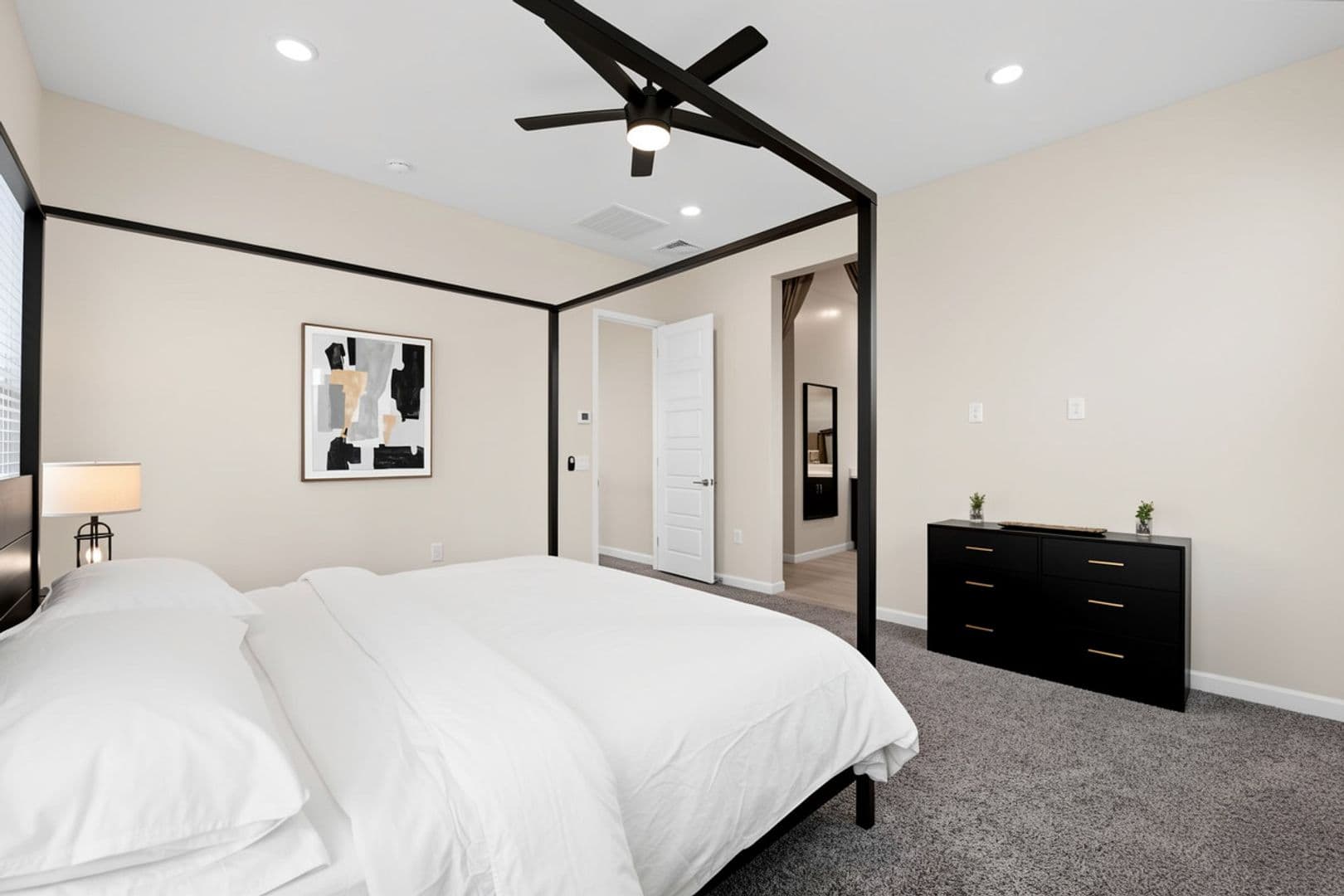Scottsdale House: 5036 E Campo Bello Dr