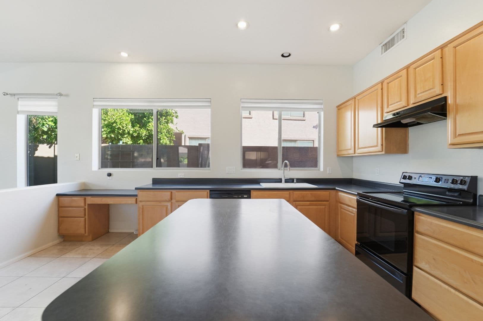 Glendale House: 7180 W Trails Dr