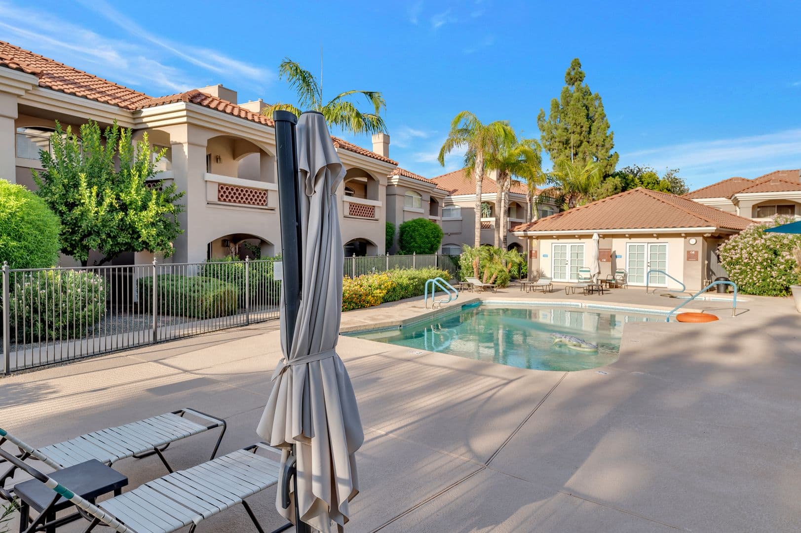 Scottsdale Condo: 8653 E Royal Palm Rd #1008
