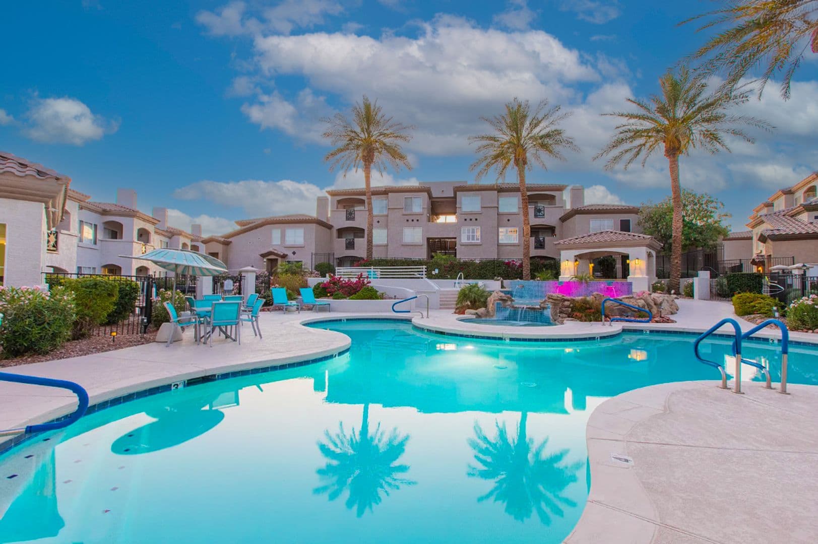 Phoenix Condo: 3236 E Chandler Blvd unit 2075