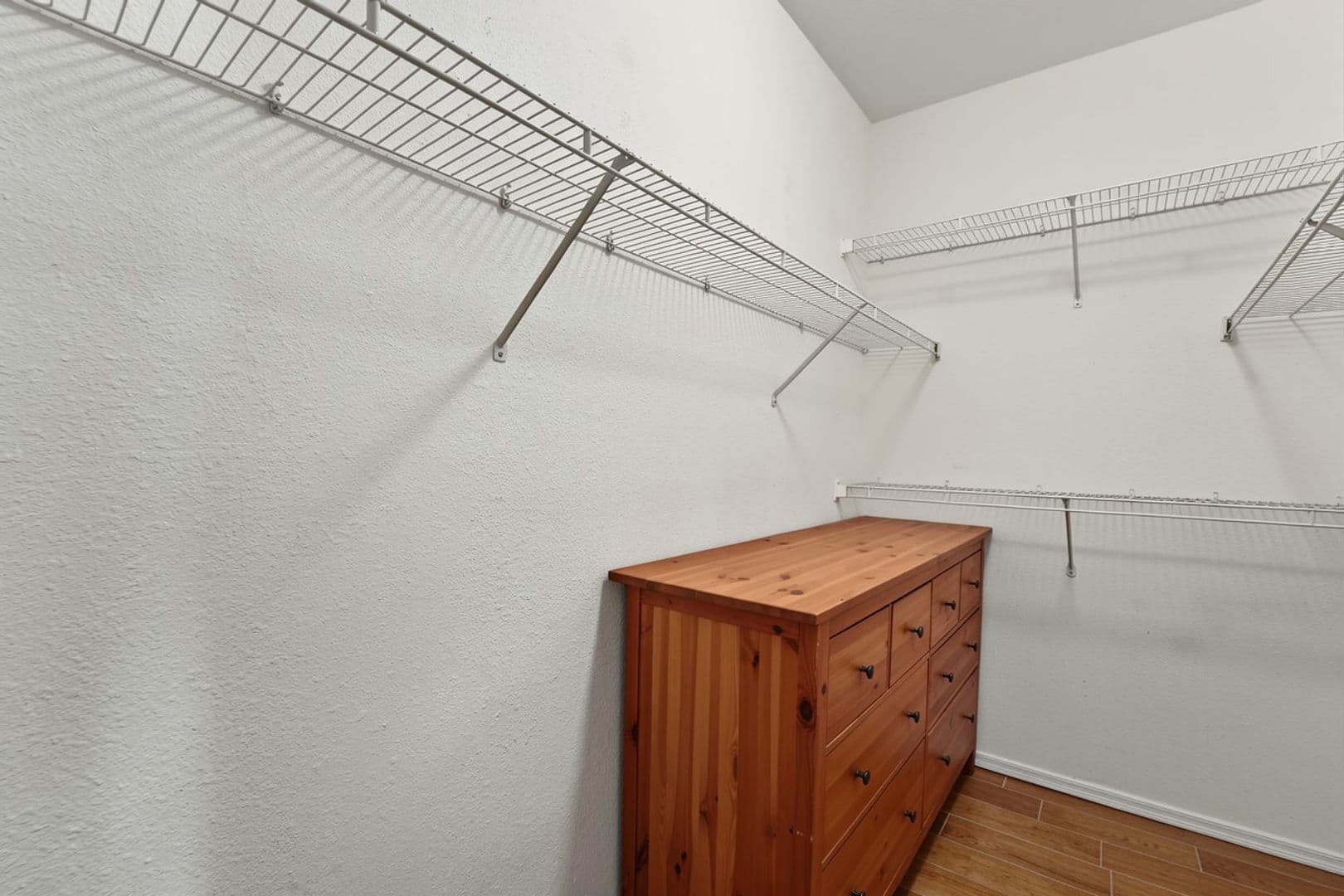 Phoenix Condo: 3236 E Chandler Blvd unit 2075