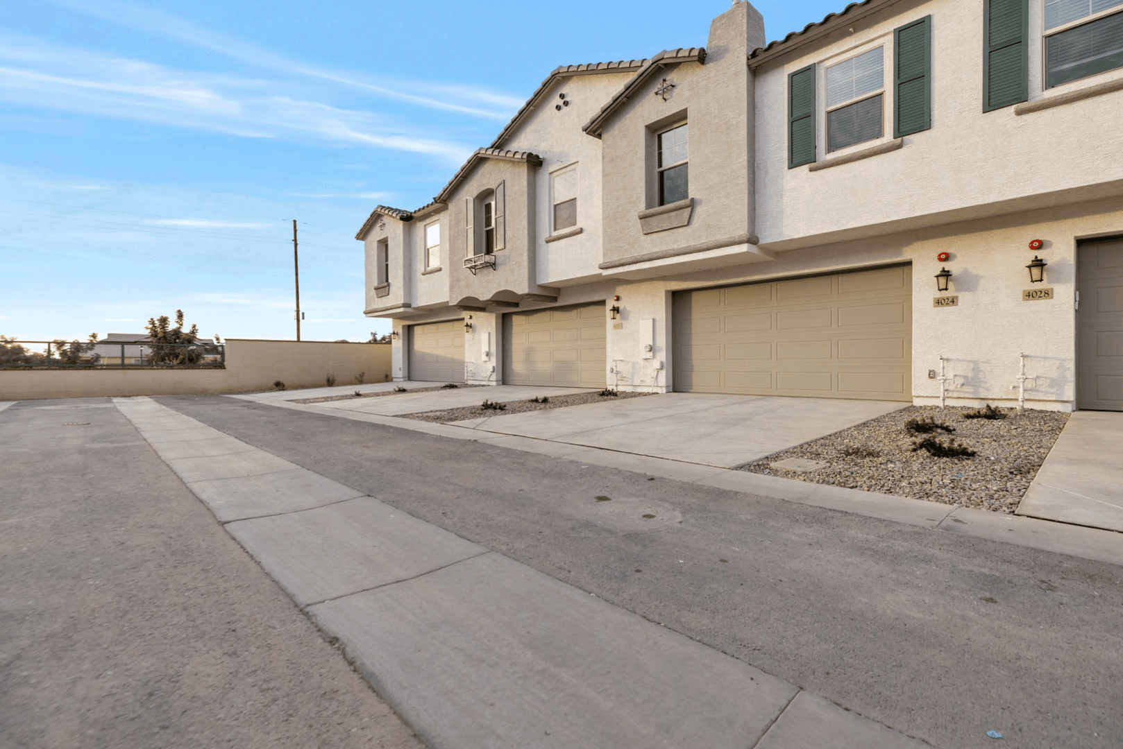 Gilbert Townhome: 4021 E CATCLAW ST