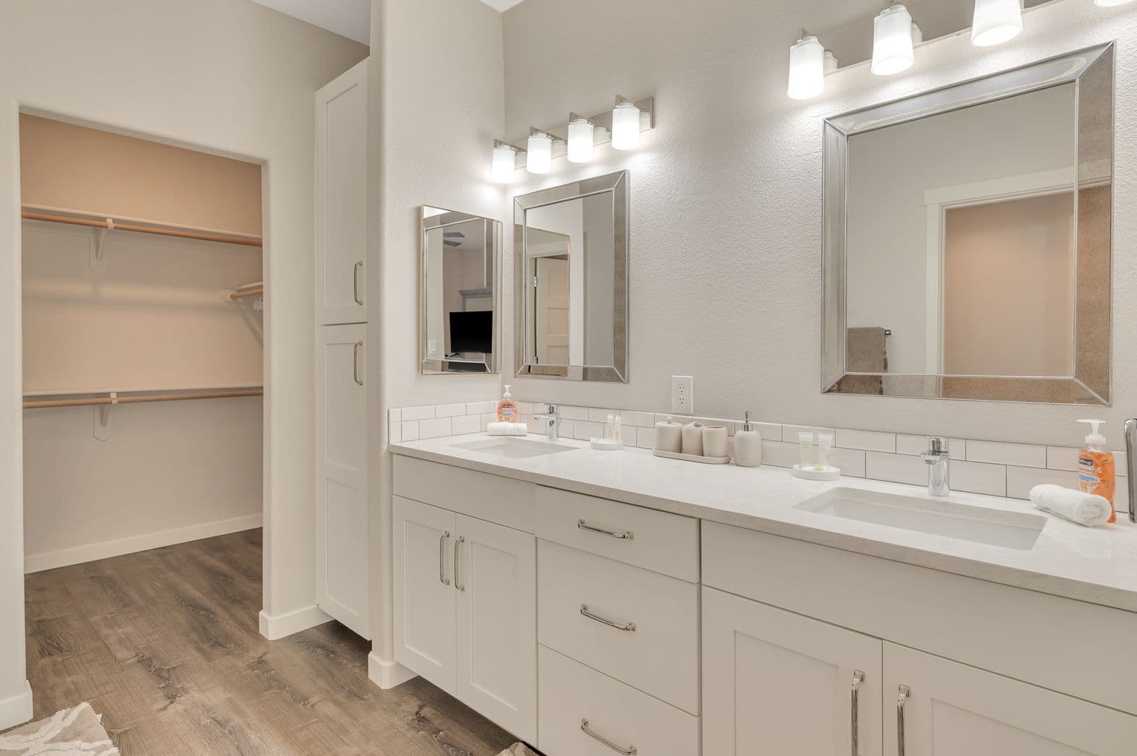Scottsdale Condo: 8653 E Royal Palm Rd #1008