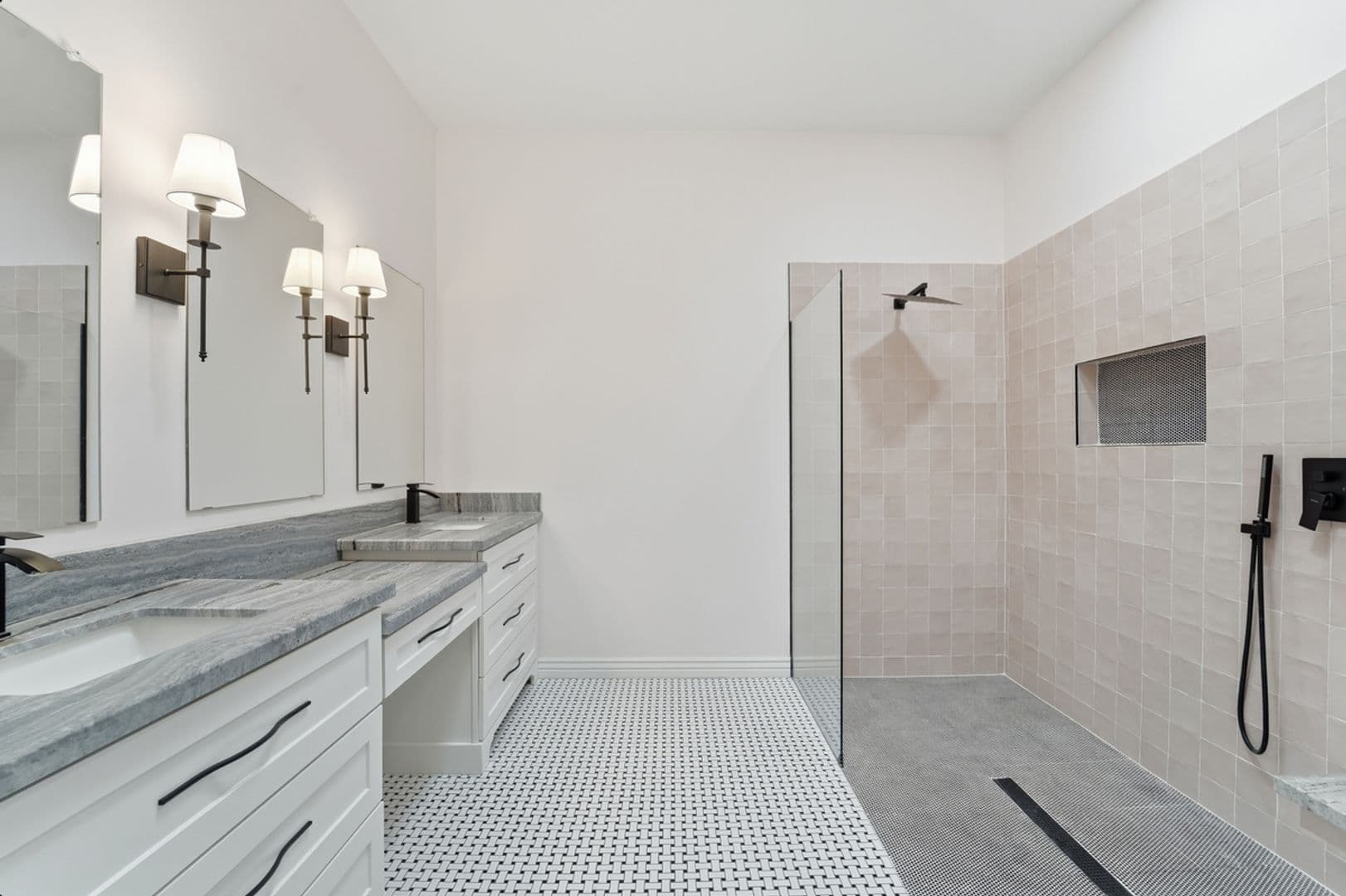 Scottsdale House: 10591 E Saddlehorn Dr