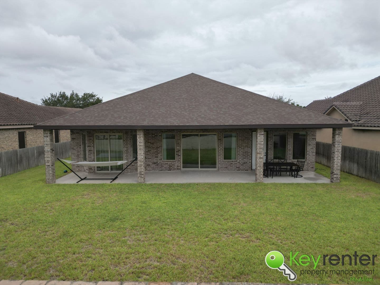 Edinburg House: 4226 Stillwater Cove