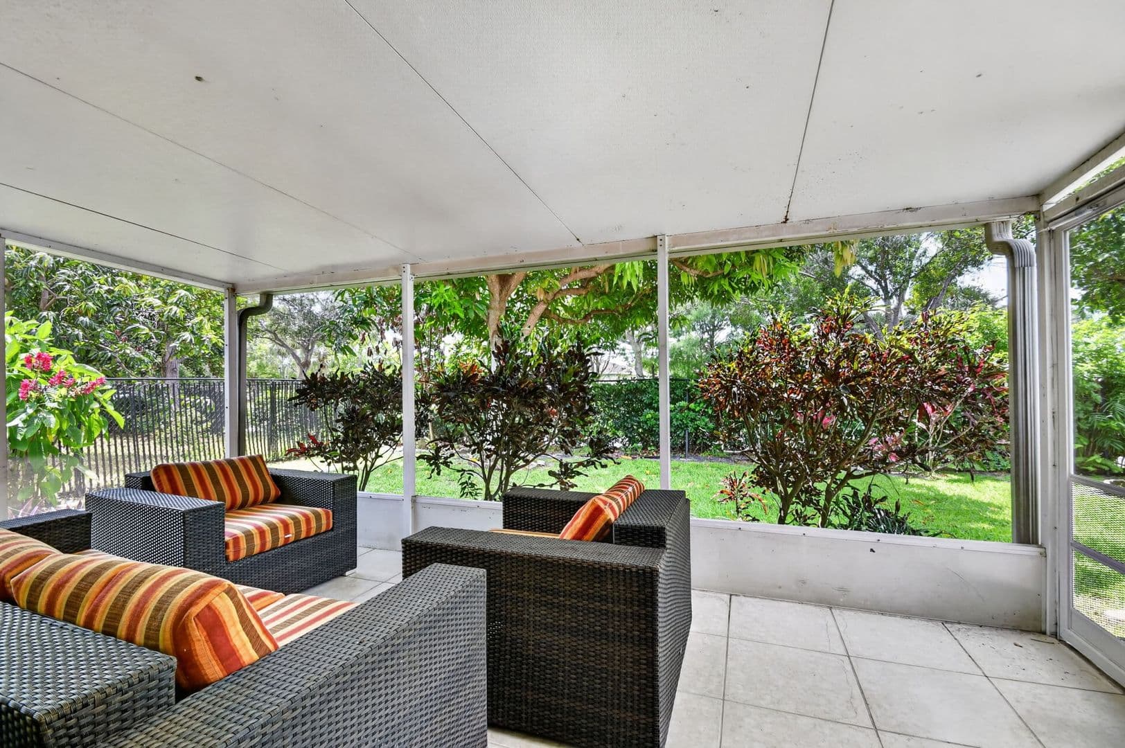 Greenacres House: 1080 Salmon Isle Greenacres