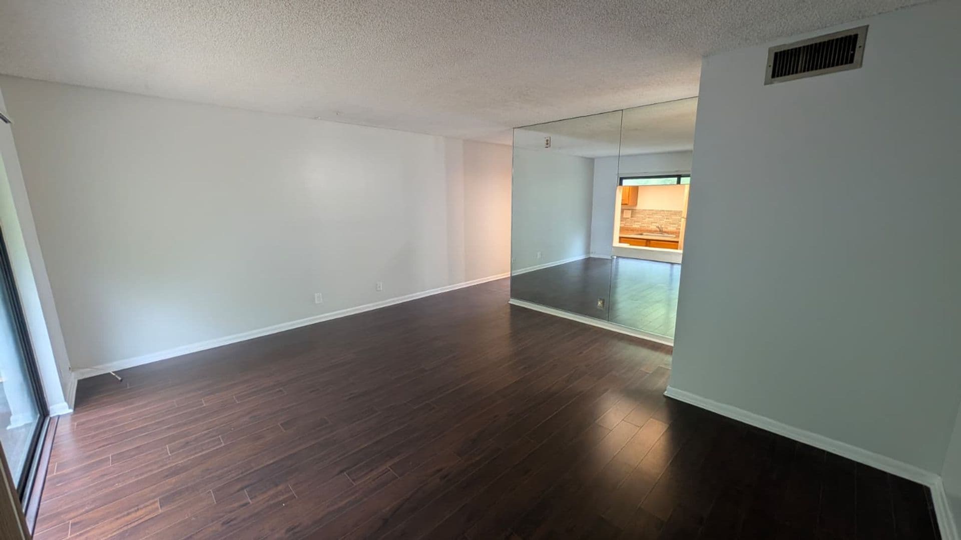 West Palm Beach Condo: 1950 N Congress Ave APT 206