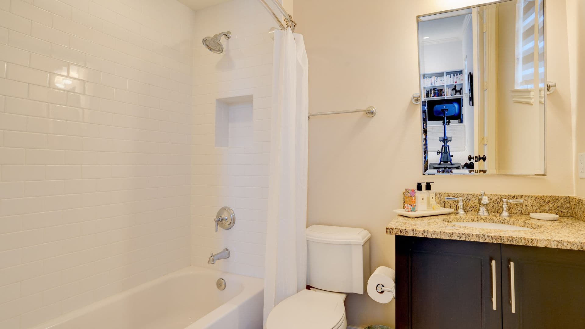 Delray Beach Townhome: 143 N Cannery Row Cir