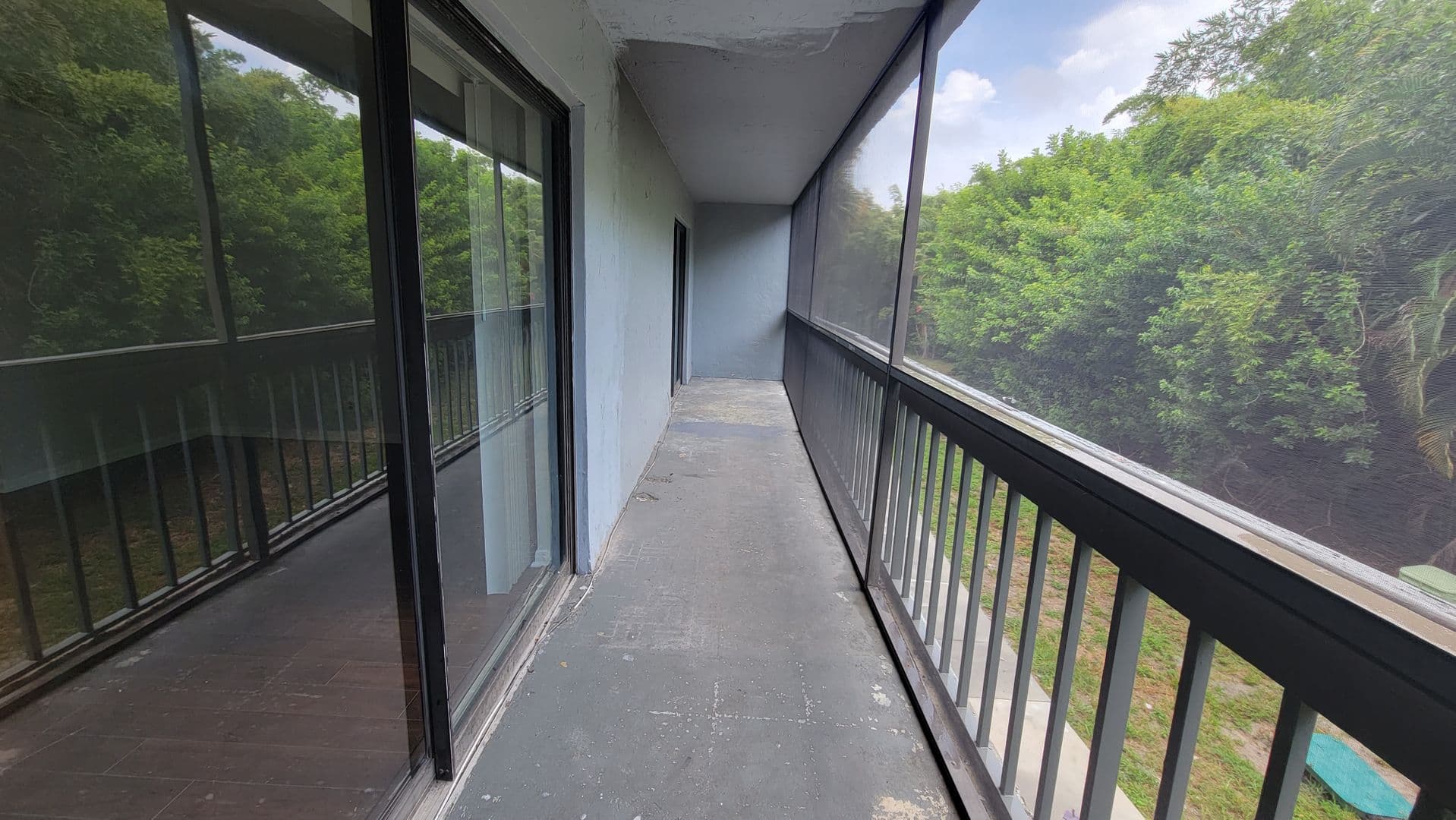 West Palm Beach Condo: 1950 N Congress Ave APT 206