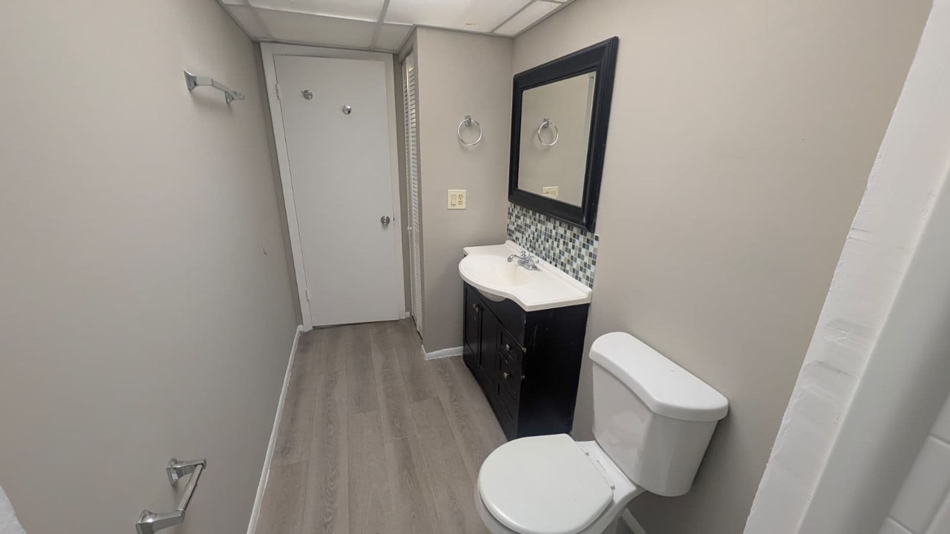 Boca Raton Condo: 490 NW 20th ST Unit 211
