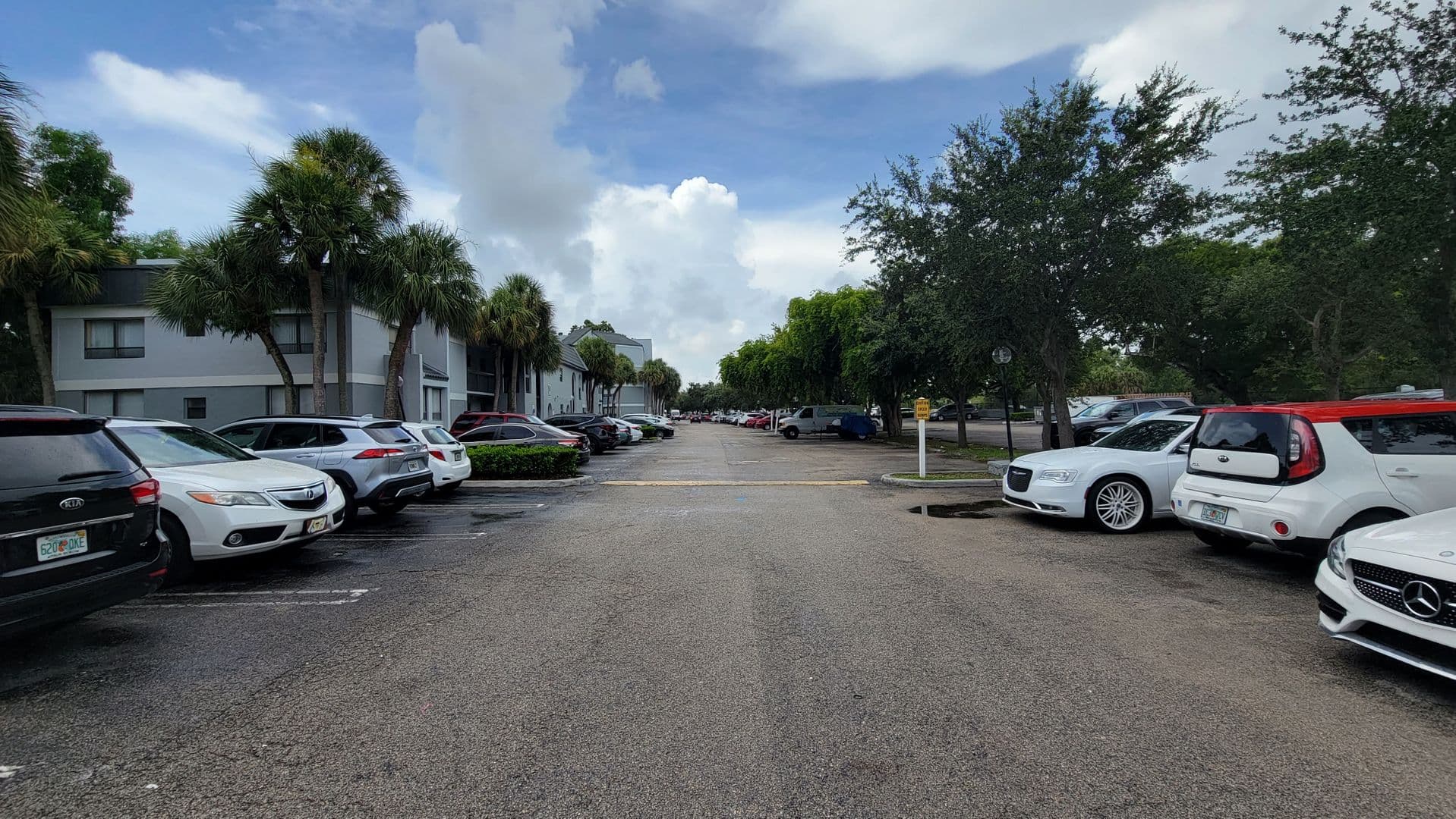West Palm Beach Condo: 1950 N Congress Ave APT 206
