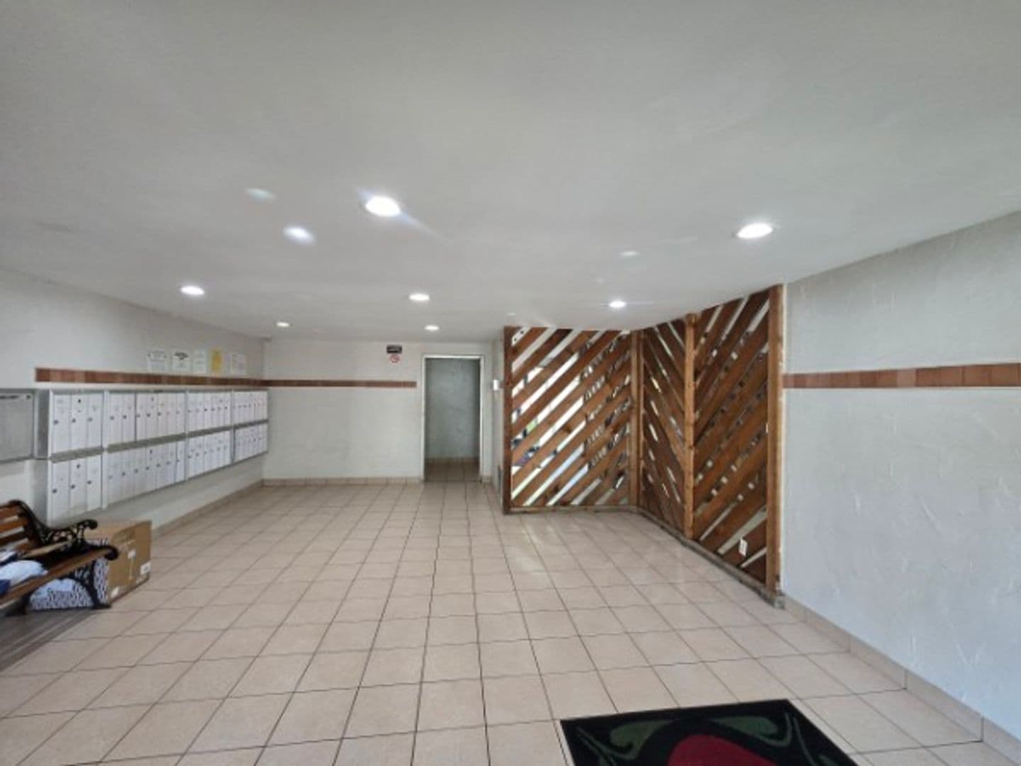 Boca Raton Condo: 490 NW 20th ST Unit 211