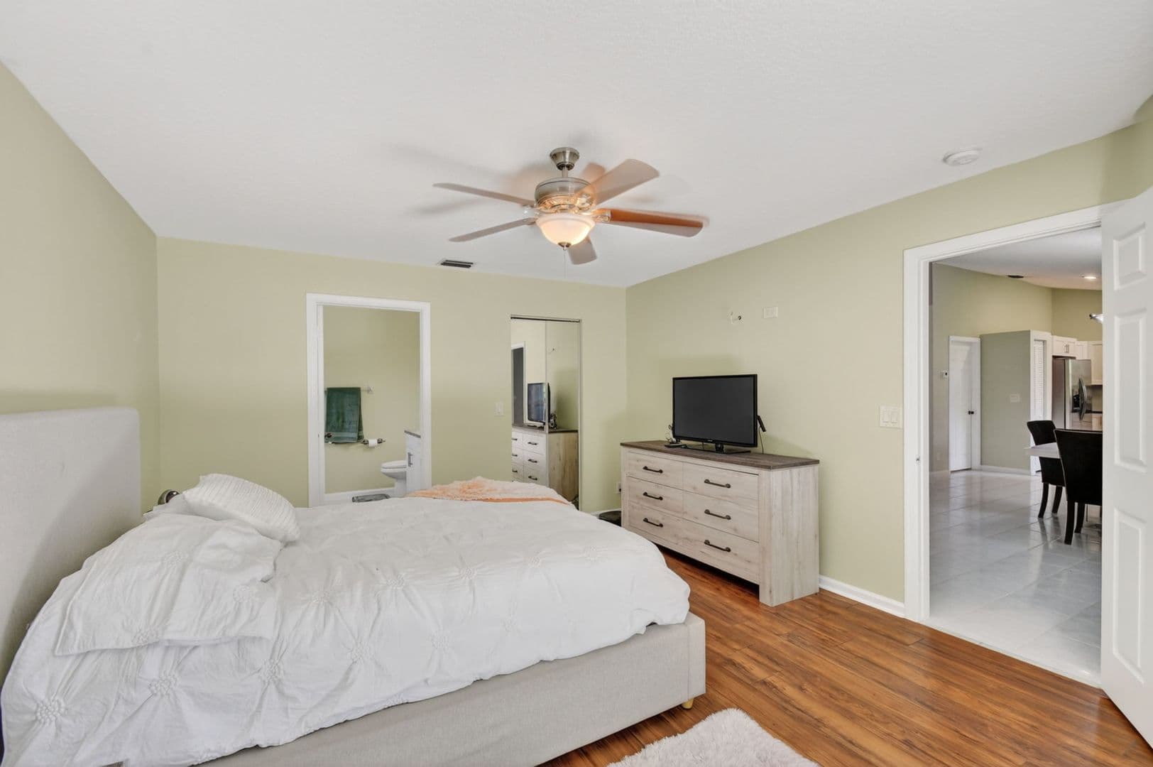 Greenacres House: 1080 Salmon Isle Greenacres