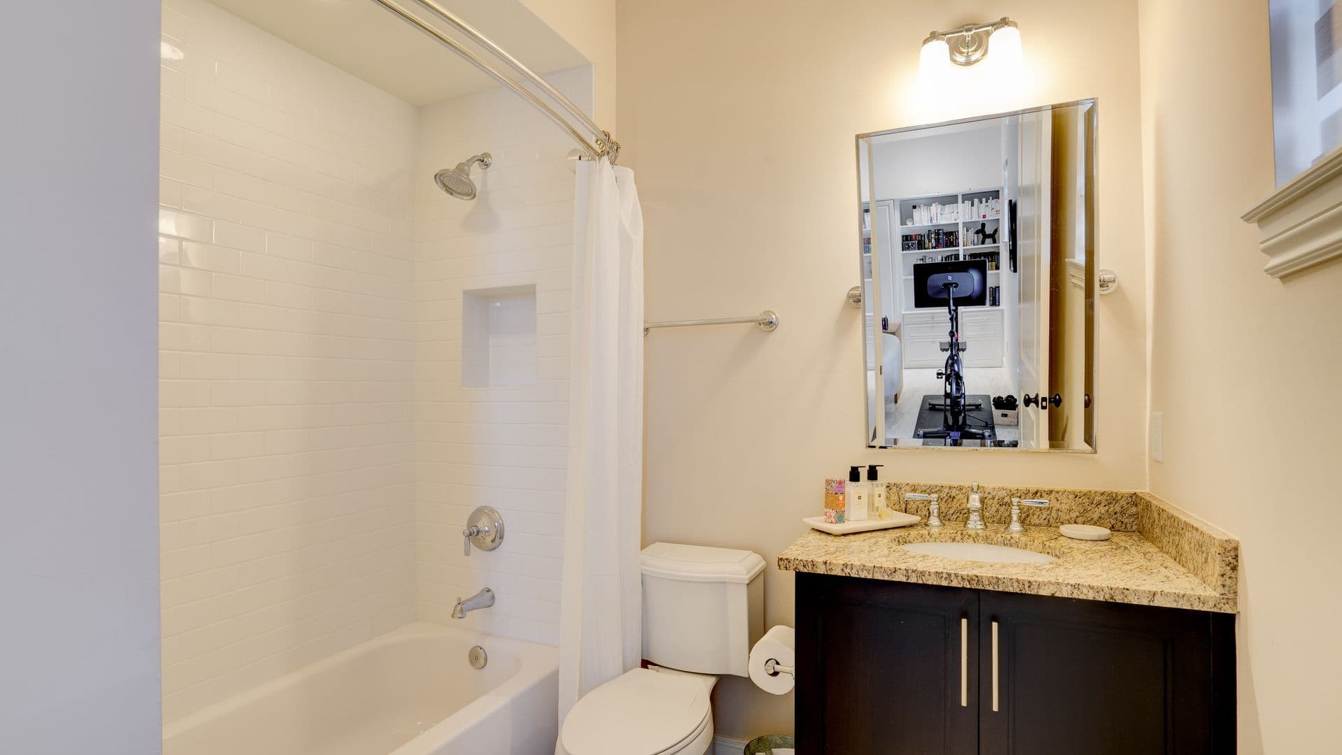 Delray Beach Townhome: 143 N Cannery Row Cir