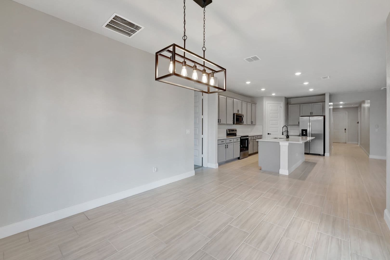 Port St Lucie House: 8606 Dahlia Circle