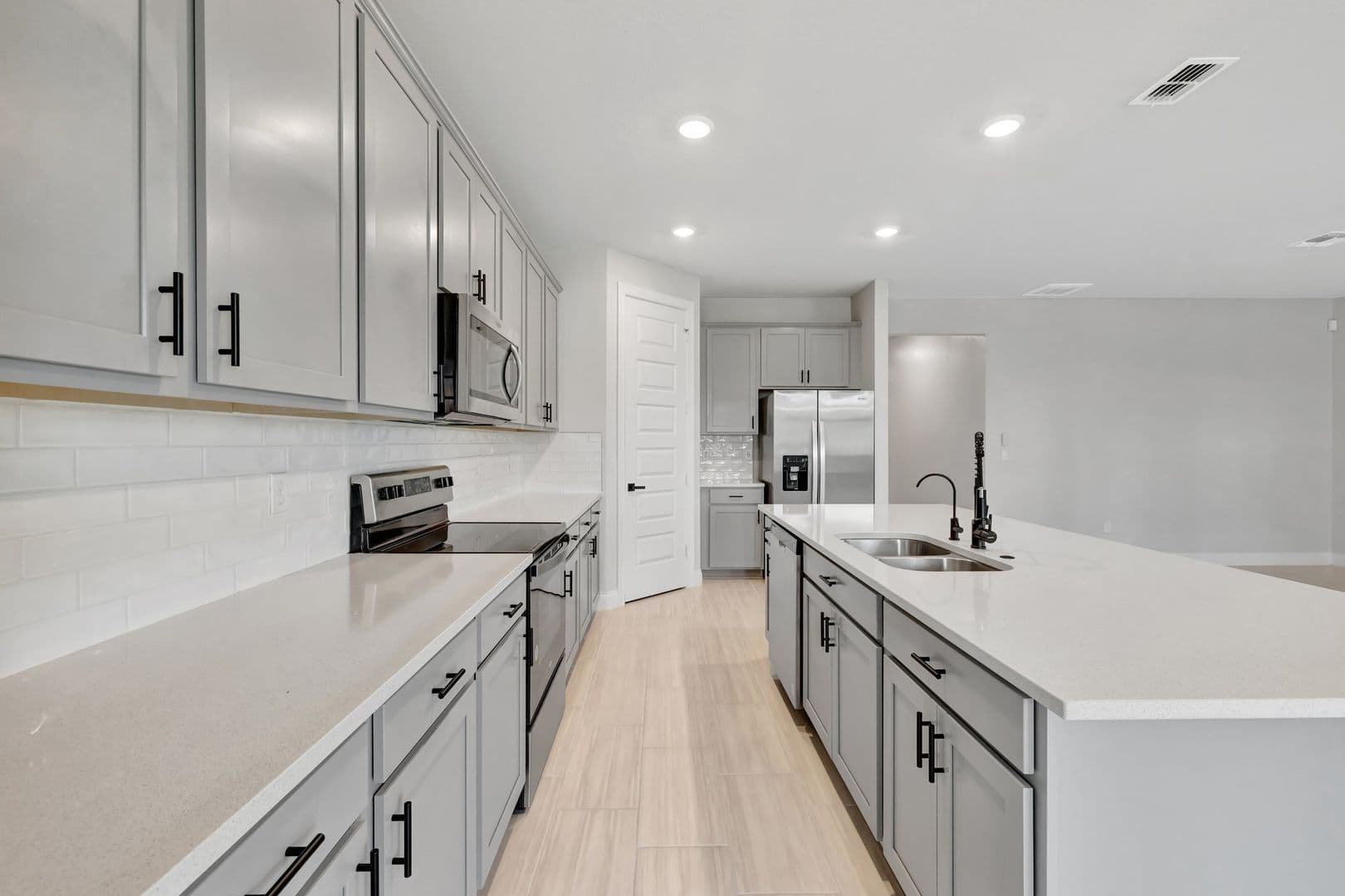 Port St Lucie House: 8606 Dahlia Circle