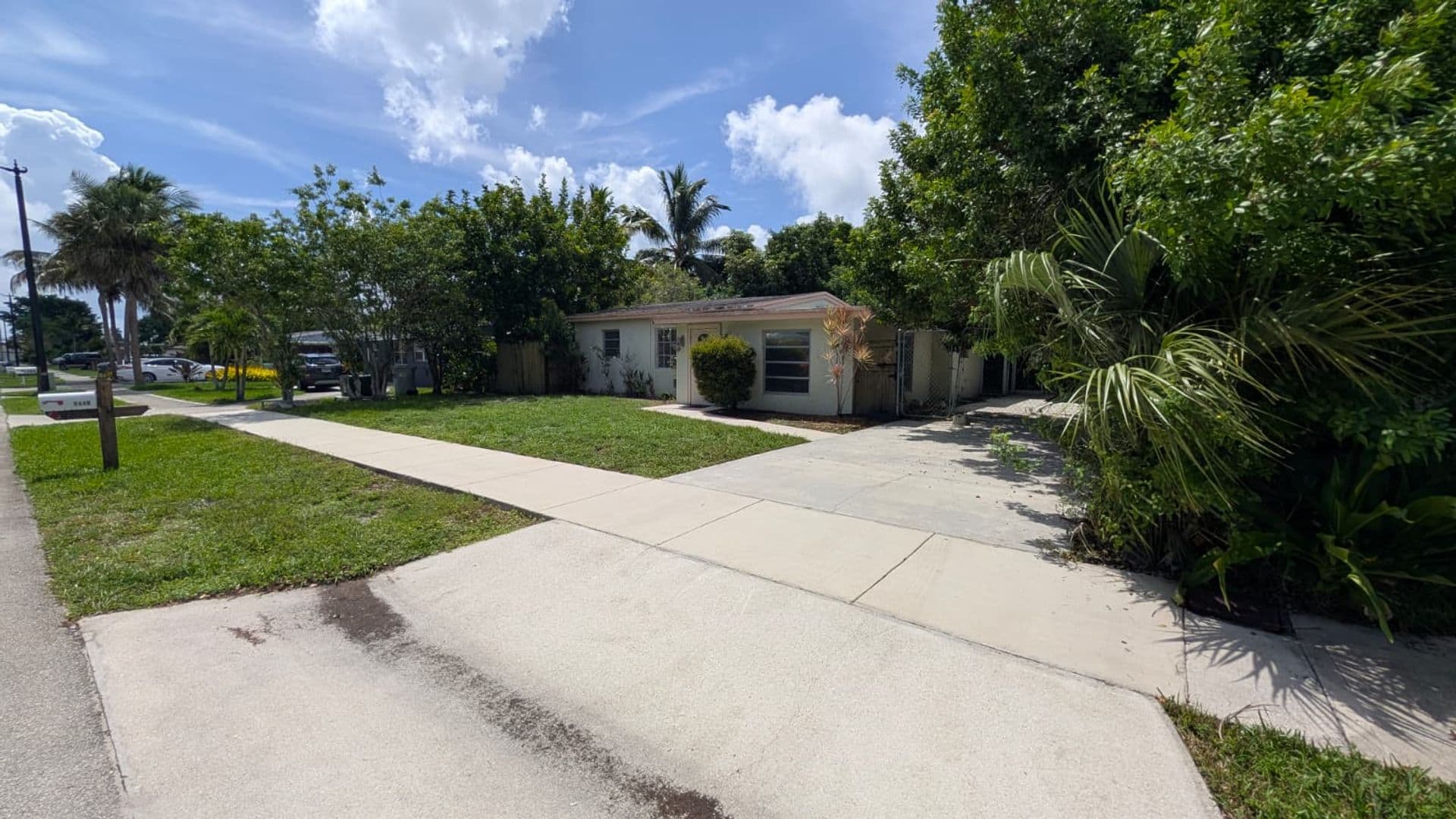 Pompano Beach House: 1448 NE 27th Ct