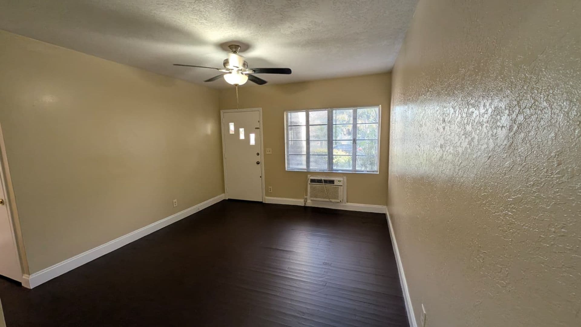 West Palm Beach Apartment: 402 - 406 49th Street