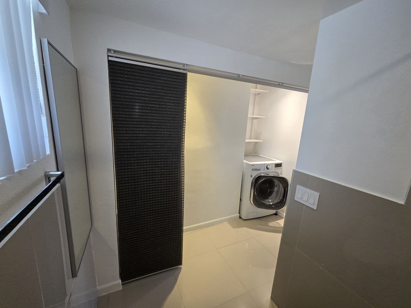 Miami Condo: 2800 NE 203rd St Apt 24