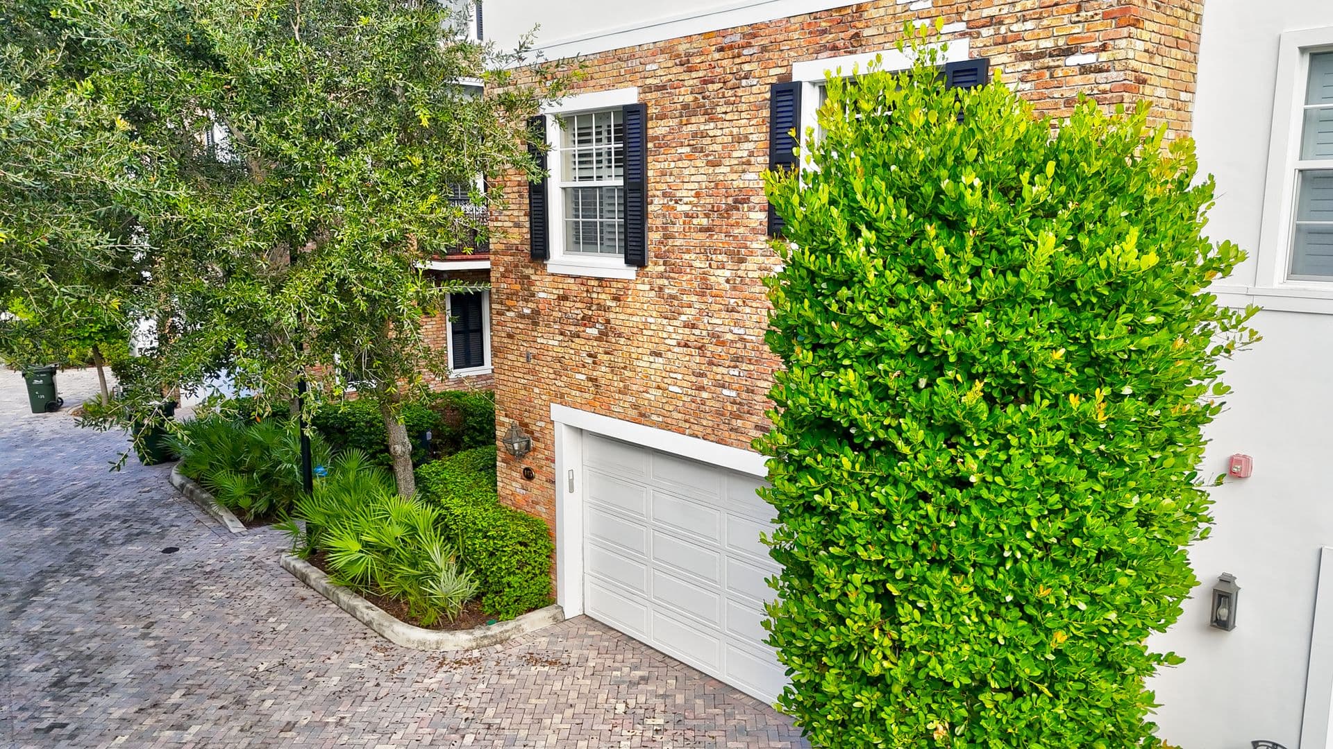 Delray Beach Townhome: 143 N Cannery Row Cir