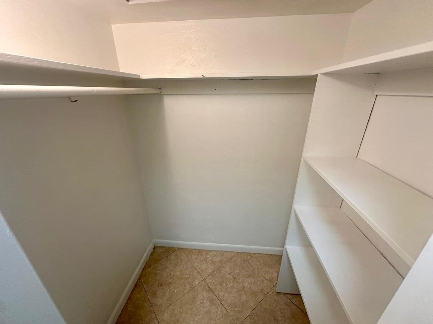 Fort Lauderdale Condo: 2170 NE 51st Ct Apt B25