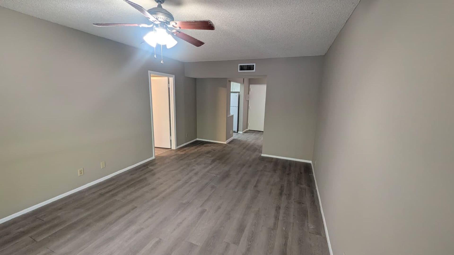 Boca Raton Condo: 490 NW 20th ST Unit 211