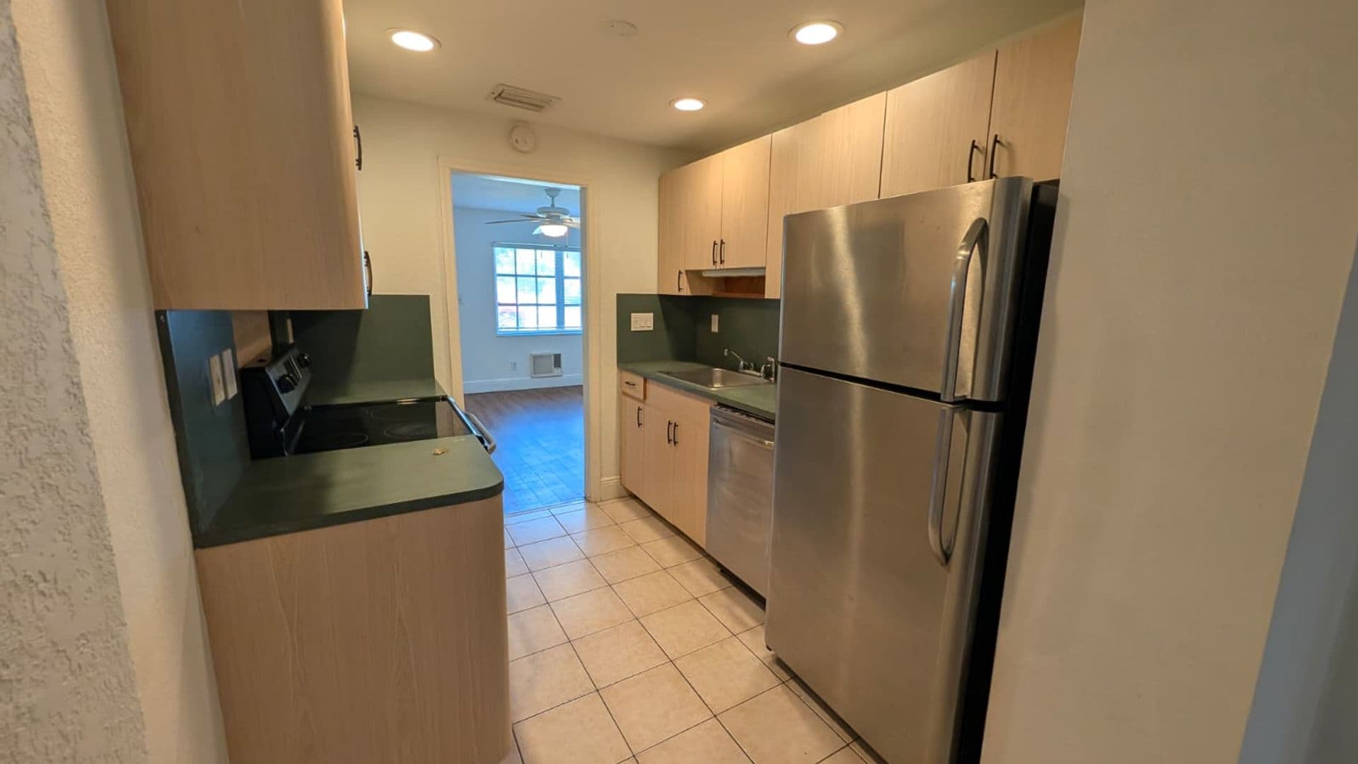 Pompano Beach House: 1448 NE 27th Ct