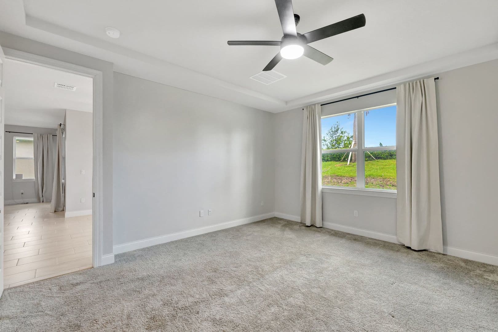 Port St Lucie House: 8606 Dahlia Circle