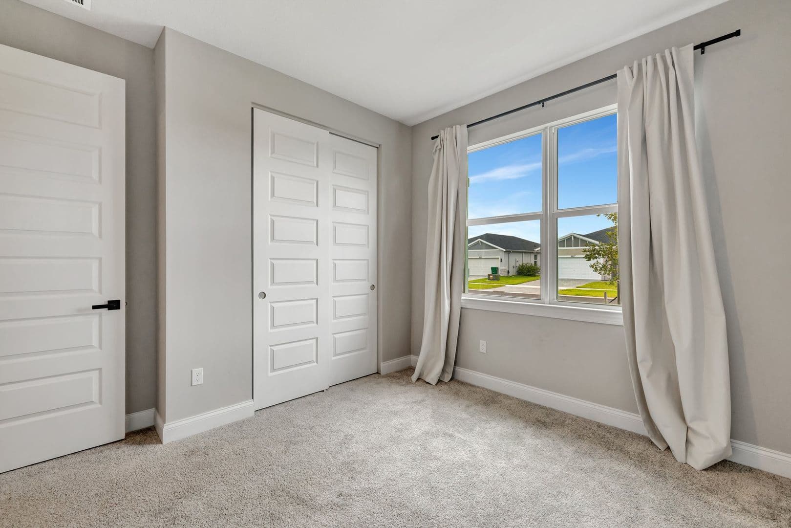 Port St Lucie House: 8606 Dahlia Circle