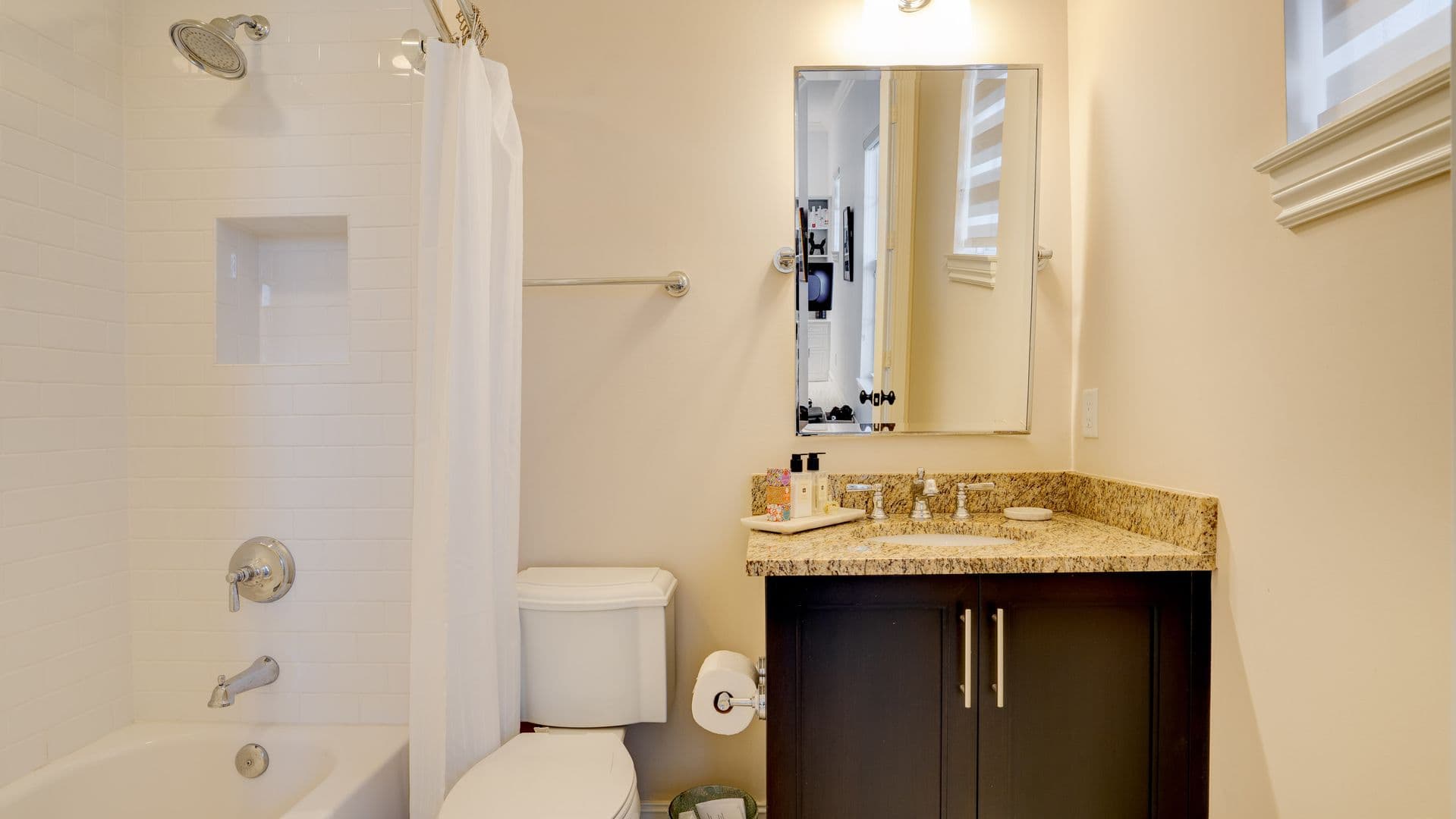 Delray Beach Townhome: 143 N Cannery Row Cir