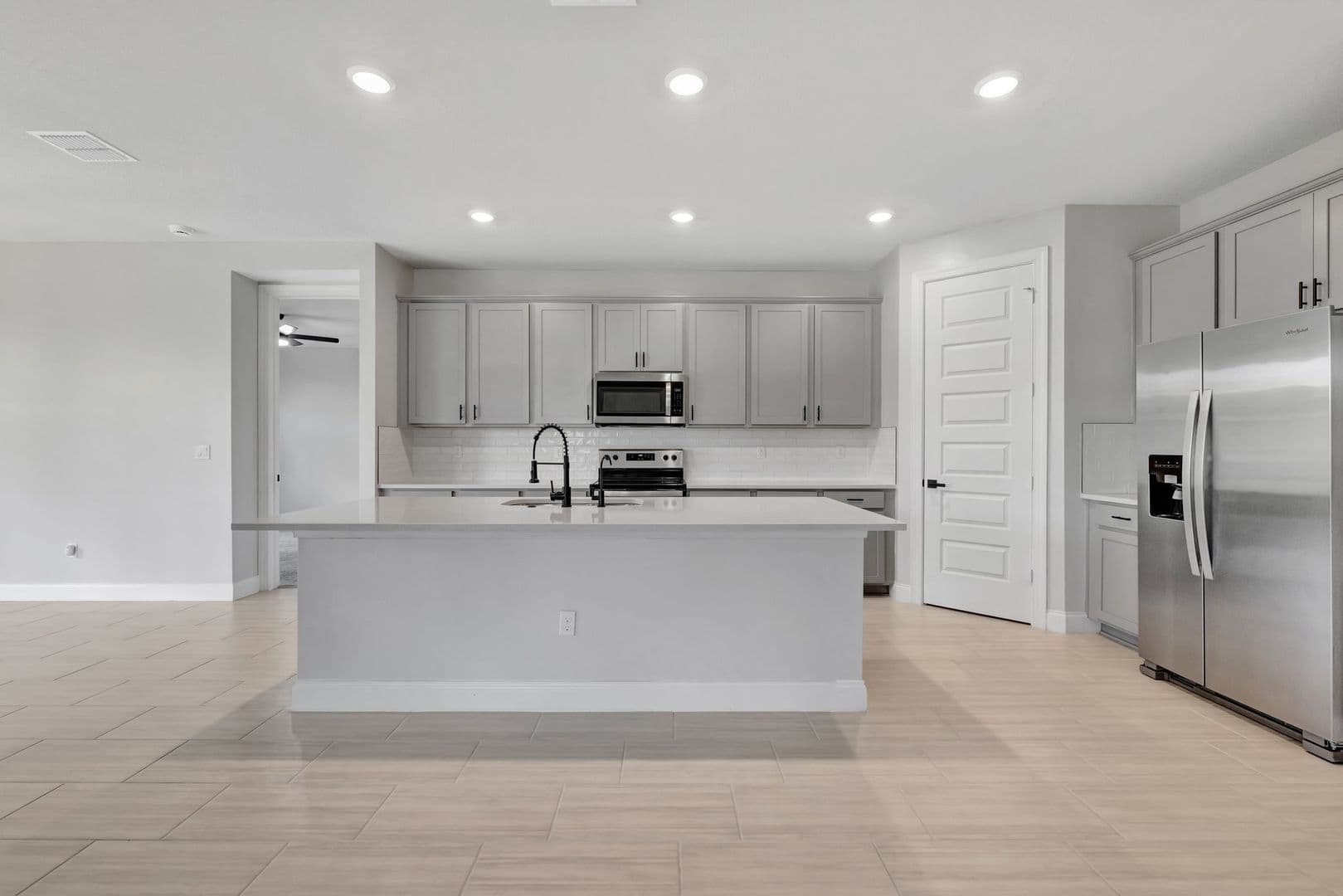 Port St Lucie House: 8606 Dahlia Circle