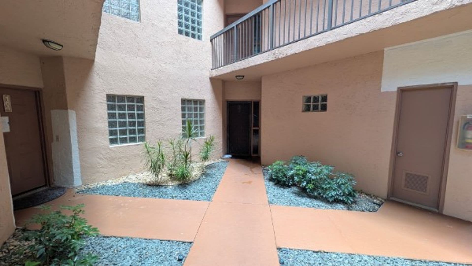 Plantation Townhome: 10730 NW 14th ST #165