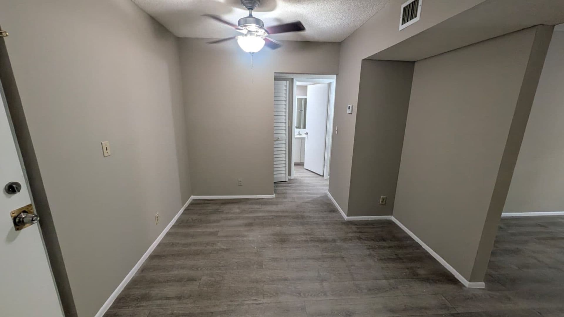 Boca Raton Condo: 490 NW 20th ST Unit 211