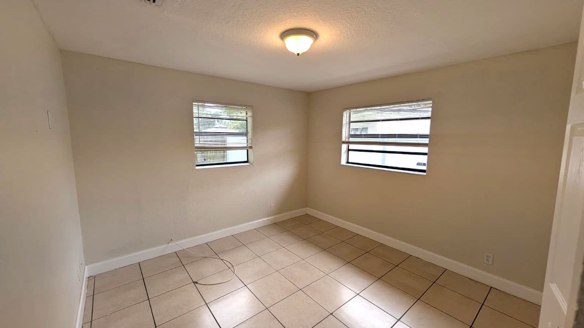 Fort Lauderdale House: 1552 NW 15th Terrace