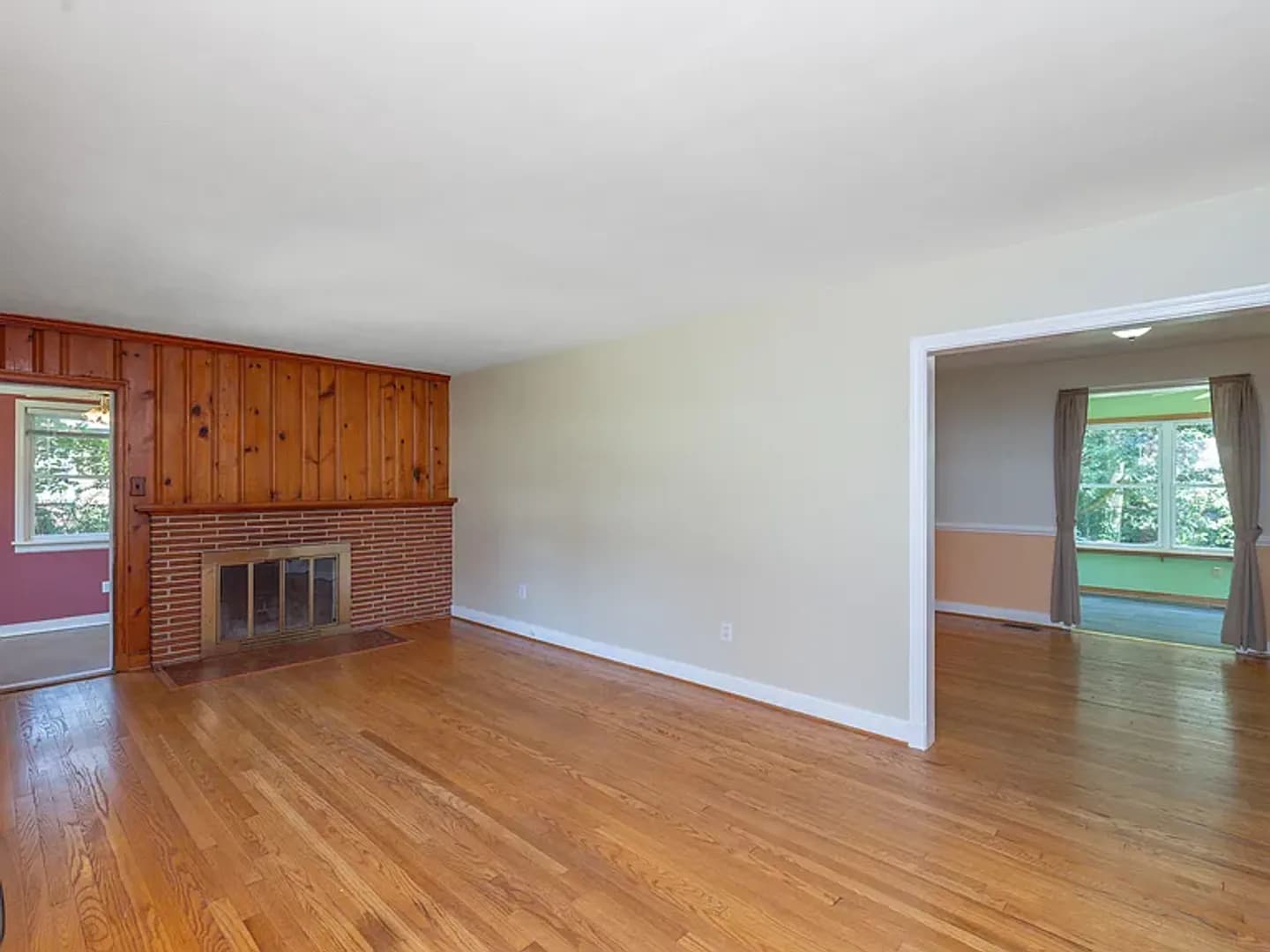 North Chesterfield House: 2811 Bon Oaks Lane