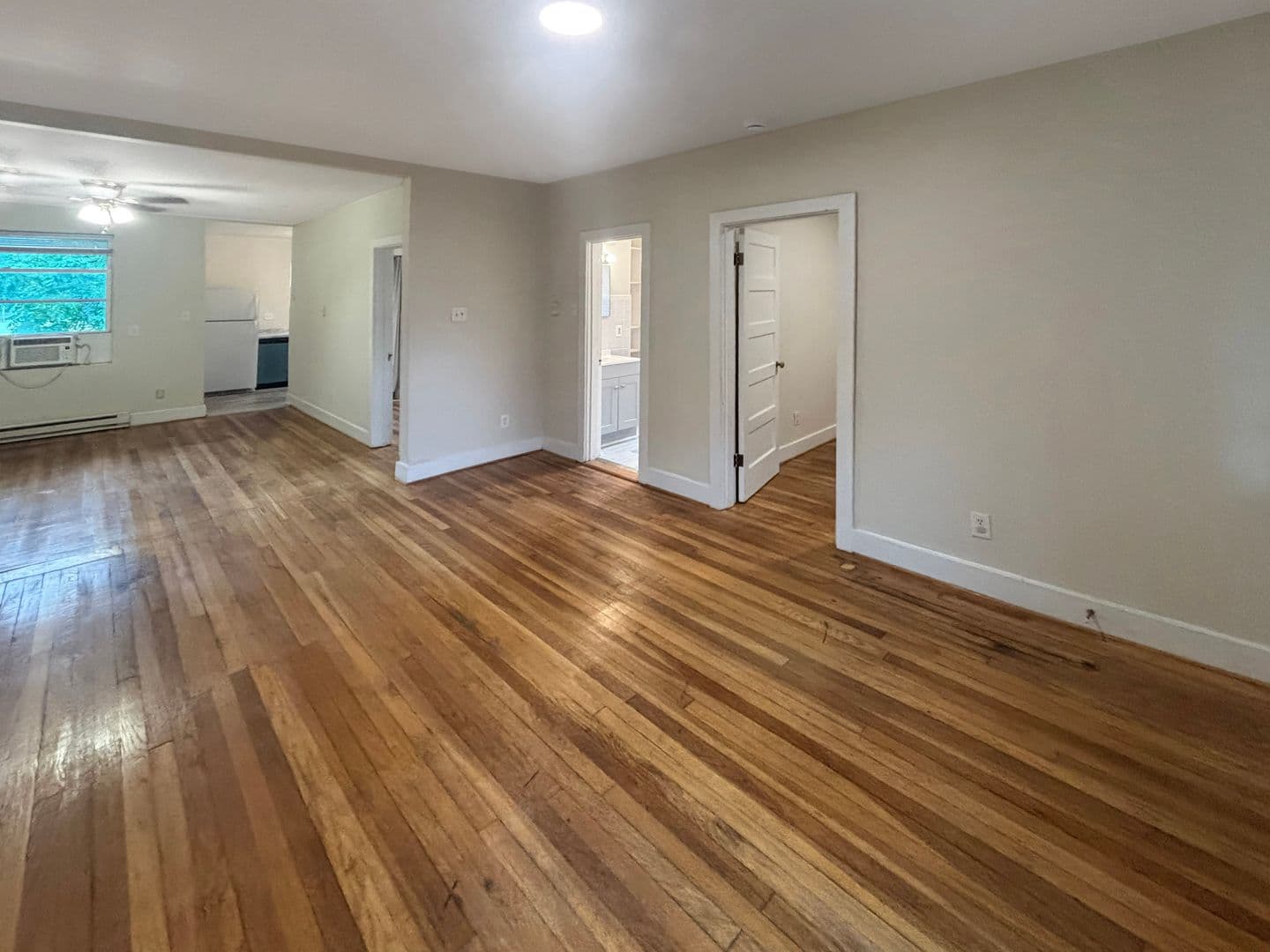 Richmond House: 2807 Barton Avenue #3