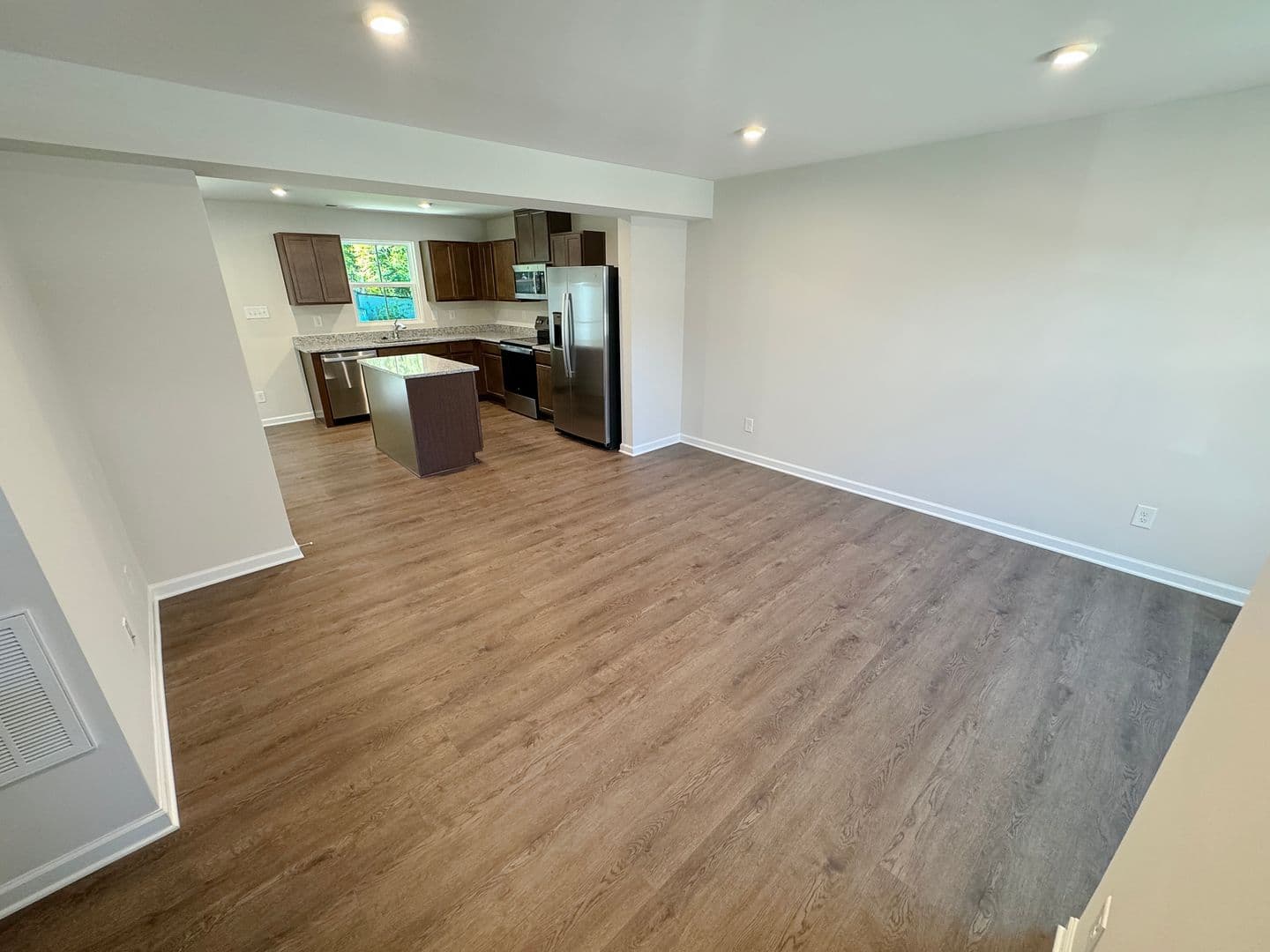 Richmond House: 1204 Canterbury Ridge Road