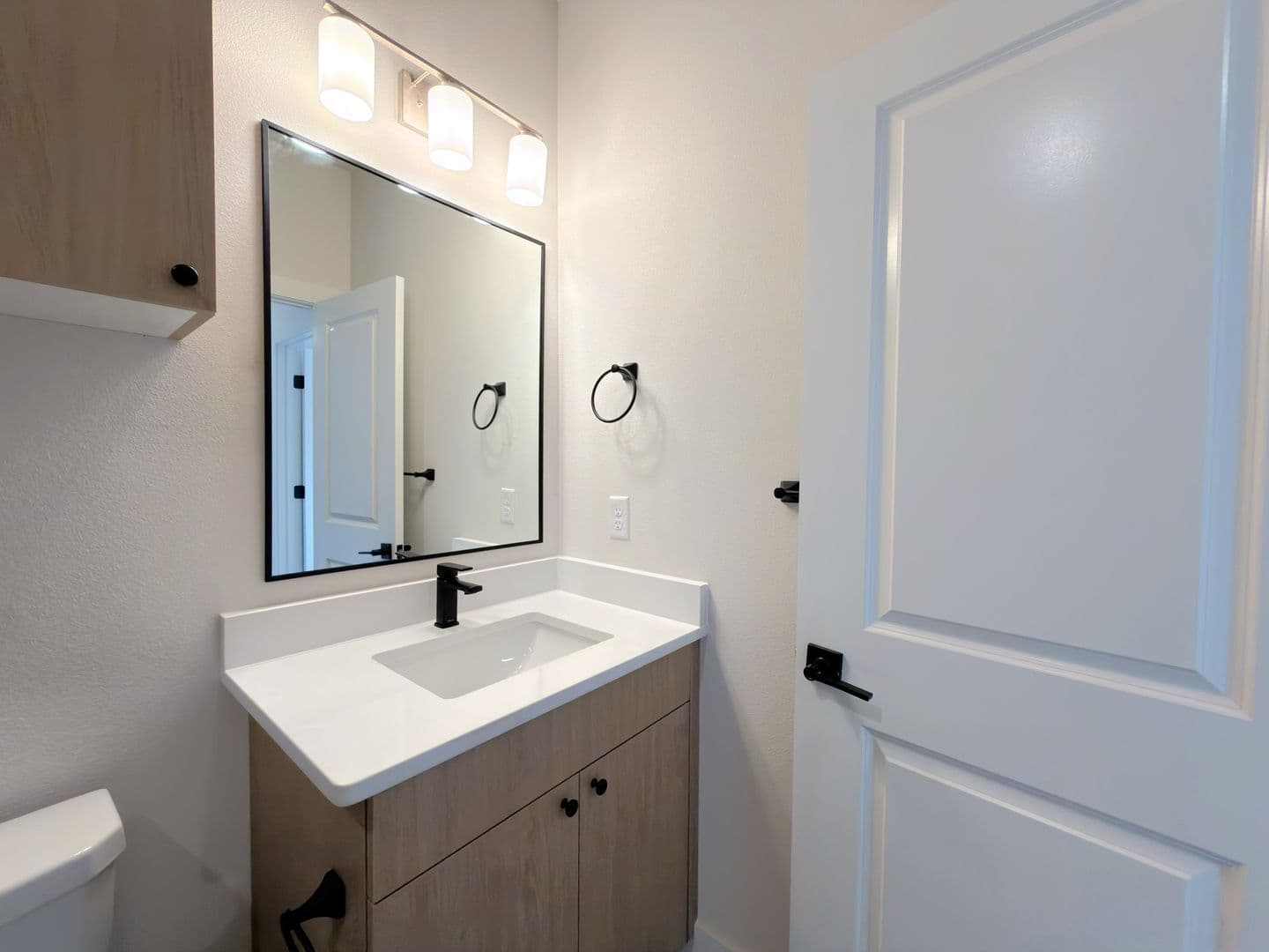 Rogers Townhome: 3615 W Persimmon St