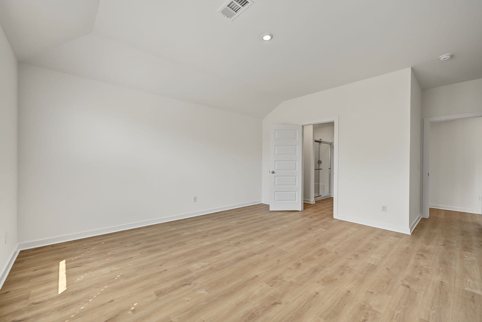 Prairie Grove House: 560 Riggs St