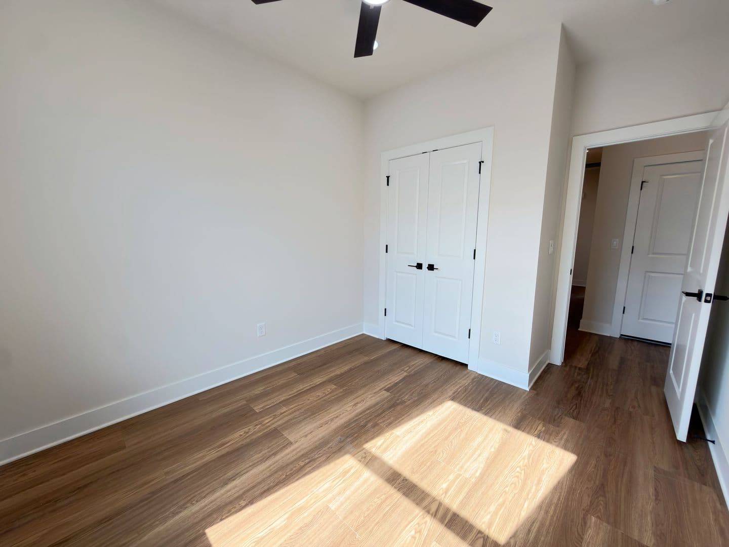 Rogers Townhome: 3604 W Persimmon St