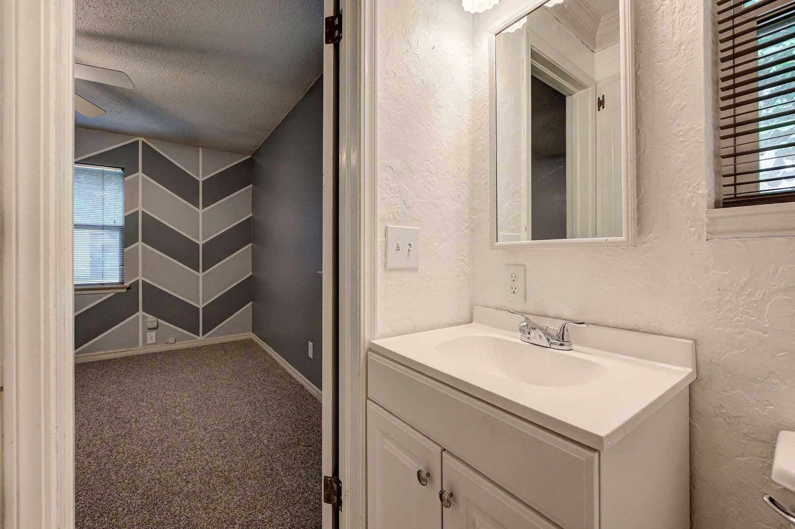 Oklahoma City House: 6004 NW 27th St