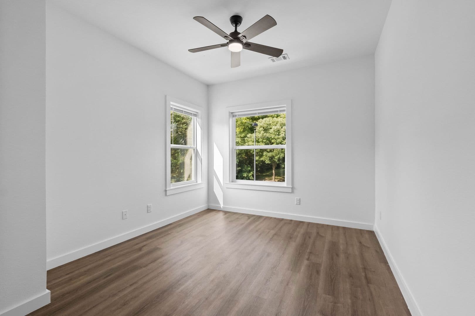 Fayetteville Apartment: 1096 S Bacardi Ave