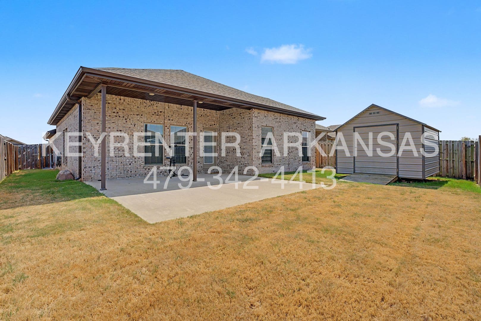 Bentonville House: 6009 NW Silas St