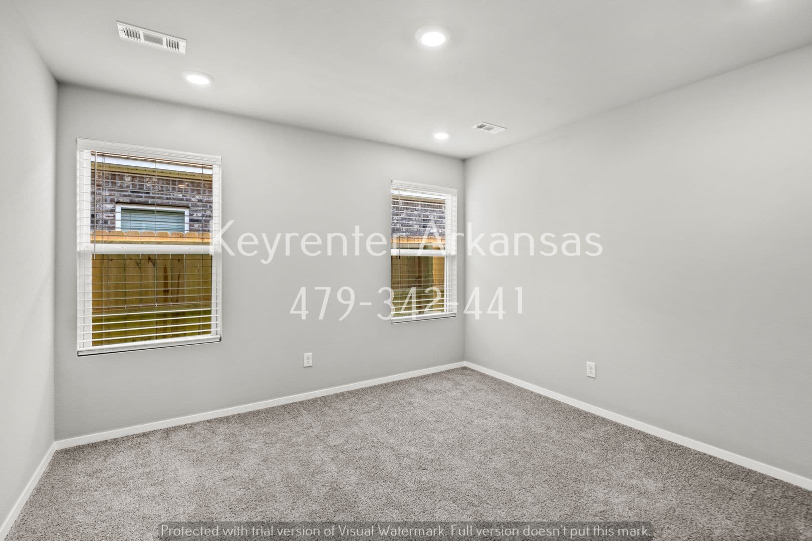 Fayetteville House: 2476 N Raven Ln
