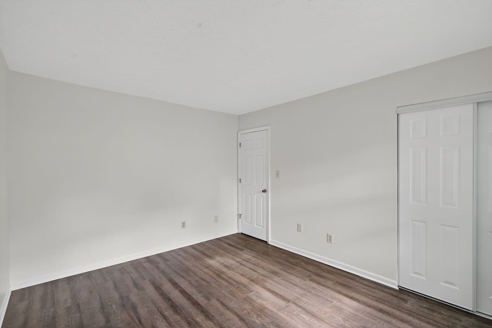Indianapolis House: 8937 Summer Walk Dr E