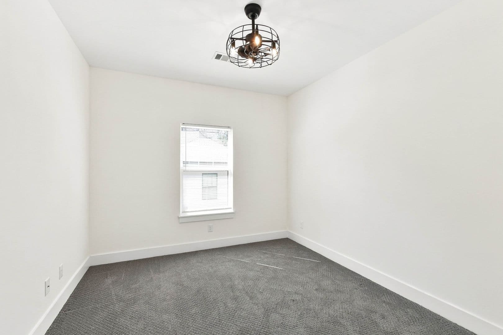 Fayetteville Apartment: 215 E Center St