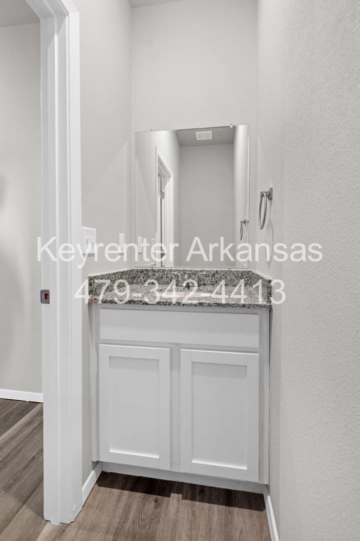 Fayetteville House: 920 S Morningside Dr