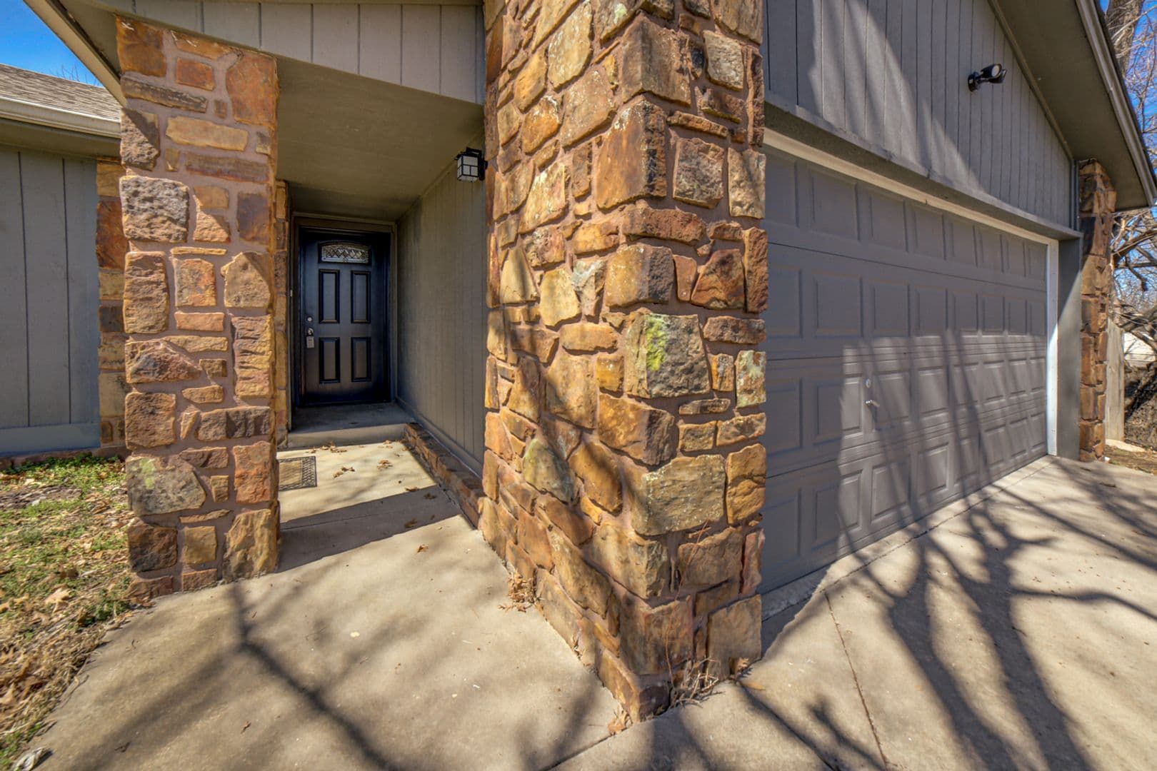 Glenpool House: 14628 S Xenophon Ave