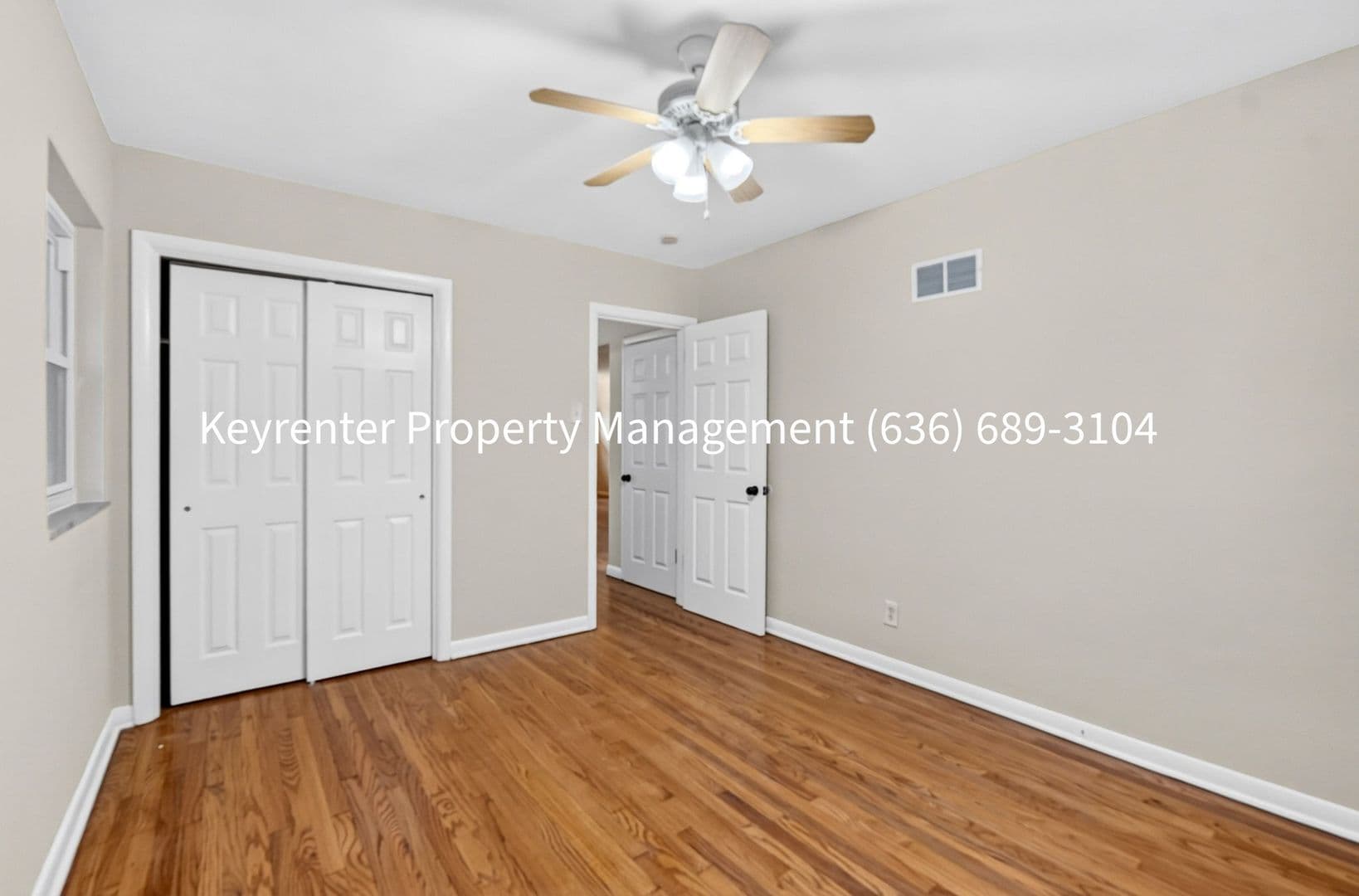 Saint Louis House: 5855 Pershing Ave
